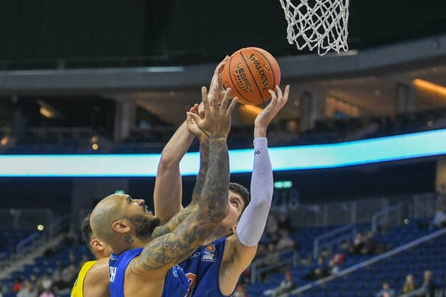 07.11.2021, xlakx, Basketball BBL, Alba Berlin - SYNTAINICS MBC emspor, v.l.Sergio Kerusch (Syntainics MBC No.7),Goran Huskic (Syntainics MBC No.23) Berlin