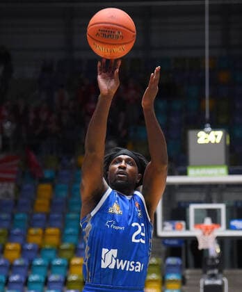 07.11.2021, xhbx, Basketball BBL Bundesliga, Frankfurt Skyliners - Brose Bamberg emspor, v.l. Will Cherry (Fraport Skyliners Frankfurt) (DFL DFB REGULATIONS PROHIBIT ANY USE OF PHOTOGRAPHS as IMAGE SEQUENCES and or QUASI-VIDEO) Frankfurt am Main