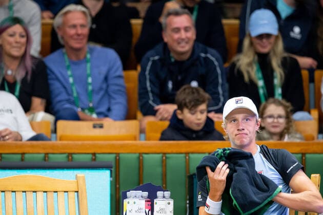 Tennis, ATP-Turnier in Stockholm, Björn Borg am Rande eines Spiels von Sohn Leo 211107 Leo Borg of Sweden in Singles round one during the Stockholm Open tennis tournament on November 7, 2021 in Stockholm. Photo: Joel Marklund BILDBYRAN kod JM JM0214 bbeng tennis stockholm open Copyright: JOELxMARKLUND BB211107JM008