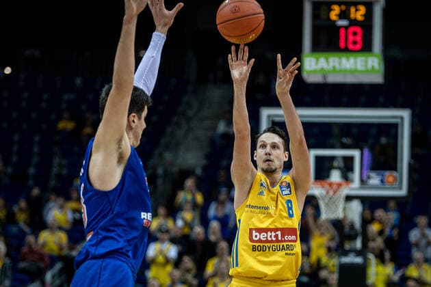 Basketball Berlin 07.11.2021 Saison 2021 2022 EasyCredit BBL 1. Bundesliga Alba Berlin - Syntainics MBC Weißenfels Marcus Eriksson (Alba Berlin, No.08)