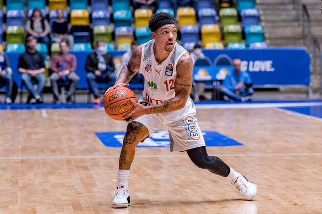 easyCredit BBL, Fraport Skyliners vs. Brose Bamberg, Frankfurt, Fraport Arena, 7.11.2021 Justin Robinson (Brose Bamberg 12), Fraport Skyliners vs. Brose Bamberg, Frankfurt, Fraport Arena, 7.11.2021 Copyright: xBEAUTIFULxSPORTS Gawlikx