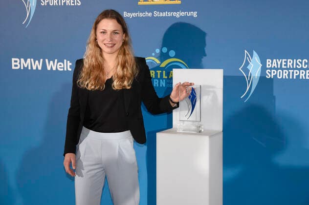 Theresa Stoll bei der 20. Verleihung des Bayerischen Sportpreises 2021 in der BMW-Welt München. München, 06.11.2021