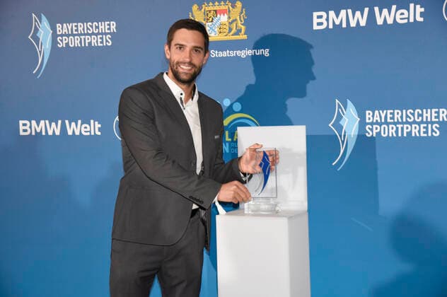 Hannes Aigner bei der 20. Verleihung des Bayerischen Sportpreises 2021 in der BMW-Welt München. München, 06.11.2021