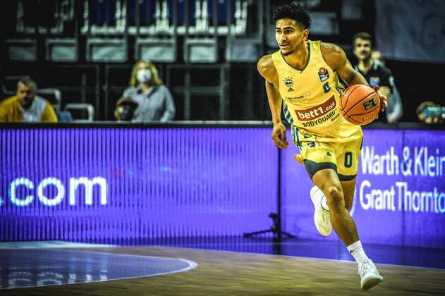 07.11.2021, xlakx, Basketball BBL, Alba Berlin - SYNTAINICS MBC emspor, v.l.Maodo Lo (Alba Berlin No.0) Berlin
