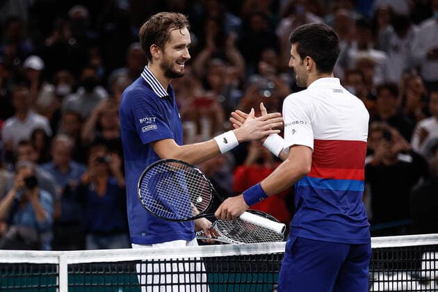 Daniil MEDVEDEV (RUS) et Novak DJOKOVIC (SRB) TENNIS : Rolex Paris Masters - Finale - 07 11 2021 AurelienMorissard Panoramic 