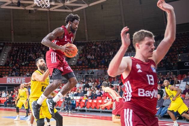 Othello Hunter 8 (FC Bayern), FC Bayern Basketball vs. EWE Baskets Oldenburg, easyCredit BBL, 07.11.2021 Muenchen Bayern Deutschland