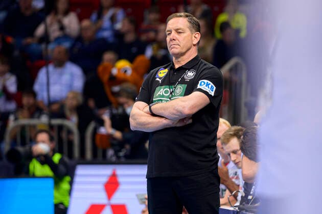 Handball, Maenner: Tag des Handballs, Freundschaftsspiel, Deutschland - Portugal Trainer Alfred Gislason (Deutschland) Duesseldorf PSD Bank Dome Deutschland