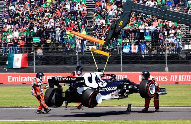 The car of the Japanese Yuki Tsunoda of Alpha Tauri is withdrawn today, in the Formula One Grand Prix of Mexico that takes place at the Hermanos Rodriguez racetrack, in Mexico City, Mexico, 07 November 2021. EFE David Guzman Gonzalez Formula One Grand Prix of Mexico !ACHTUNG: NUR REDAKTIONELLE NUTZUNG!  Copyright: xDavidxGuzmanxGonzalezx AMDEP2247 20211107-5927ce874e9fada6722f74427515d6fd5fcda602