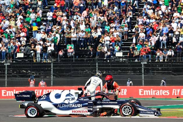 Japanese Yuki Tsunoda of Alpha Tauri gets out of the vehicle today, in the Formula One Grand Prix of Mexico that takes place at the Hermanos Rodriguez racetrack, in Mexico City, Mexico, 07 November 2021. EFE Carlos Ramirez Formula One Grand Prix of Mexico !ACHTUNG: NUR REDAKTIONELLE NUTZUNG!  Copyright: xCarlosxRamirezx AMDEP2221 20211107-cd0e966bf326c0d38e0be7b2be82a1a3a580a501