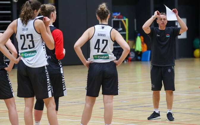 Belgian Cats head coach Valery Demory gestures during a training session of Belgian national basket team the Belgian Cats, Monday 08 November 2021 in Antwerp. The team is preparing for the FIBA Women s EuroBasket 2023 Qualifier against Germany next Sunday. VIRGINIExLEFOUR  x3133294x