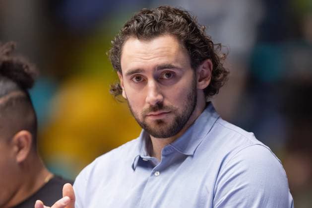 Fraport Skyliners - brose Bamberg, easyCredit-BBL Manager Marco Völler (Fraport Skyliners). Basketball-Spiel des easyCredit BBL zwischen den Fraport Skyliners und brose Bamberg am 7. November 2021 in der Fraport-Arena in Frankfurt am Main., Frankfurt am Main Hessen Deutschland Fraport-Arena
