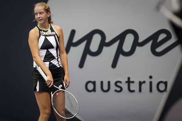 TENNIS - WTA, Tennis Damen Upper Austria Ladies Linz LINZ,AUSTRIA,08.NOV.21 - TENNIS - WTA Tour, Upper Austria Ladies Linz. Image shows the disappointment of Sinja Kraus (AUT).  GEPAxpictures xManfredxBinder