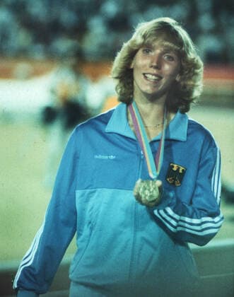 Olympische Spiele 1984 in Los Angeles. Siegerehrung Siebenkampf: Sabine Evertz BRD Bronze). 04.08.1984. *** Olympic Games 1984 in Los Angeles Award ceremony heptathlon Sabine Evertz BRD Bronze 04 08 1984 HM