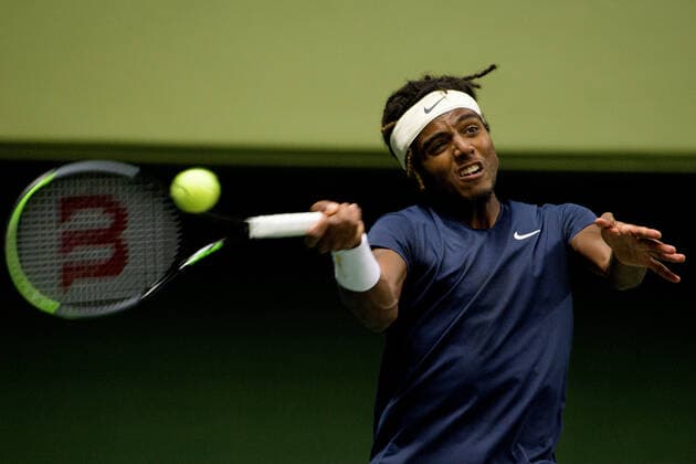 211108 Elias Ymer of Sweden competes in men s first round Singles match during Stockholm Open on November 8, 2021 in Stockholm. Photo: Erik Simander BILDBYRAN COP 201 EW0028 tennis stockholm open sverige bbeng Copyright: ERIKxSIMANDER BB211108ES003