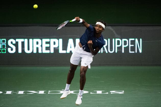 211108 Elias Ymer competes in men s first round Singles match during Stockholm Open on November 8, 2021 in Stockholm. Photo: Emma Wallskog BILDBYRAN COP 320 EW0028 tennis stockholm open sverige bbeng Copyright: EMMAxWALLSKOG BB211108BB328