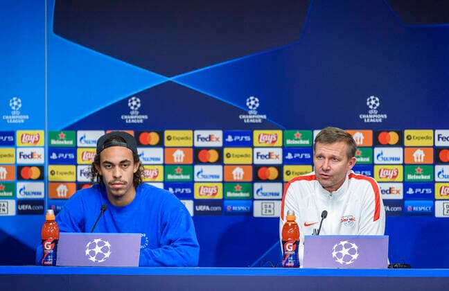 Leipzigs Yussuf Poulsen und Cheftrainer Trainer Coach Jesse Marsch. Abschluss-PK Champions League RB Leipzig am 2. November 2021. Red Bull Arena, Leipzig. PK RB Leipzig