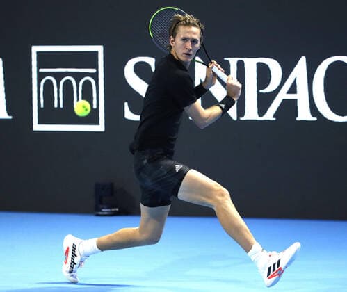 November 9, 2021, MILAN, ITALY: Sebastian Korda of Usa returns the ball during the match against Hugo Gaston of France on the first day of the Next Gen ATP, Tennis Herren Finals in Milan, Italy, 09 November 2021. The Next Gen Atp Finals runs from 09 November through 13 November.ANSA MATTEO BAZZI Next Gen ATP finals  - ZUMAa110 20211109_zaf_a110_027 Copyright: xMatteoxBazzix