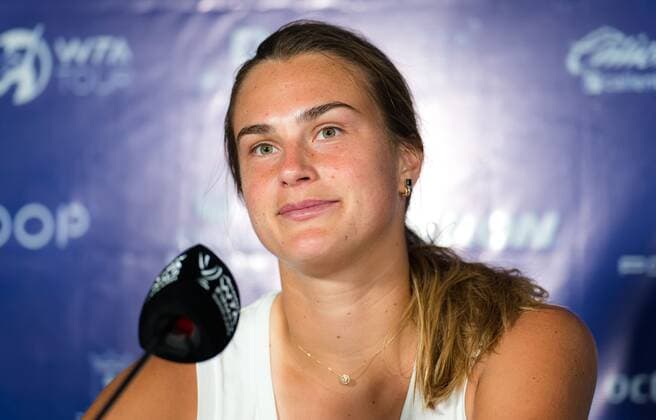 Mandatory Credit: Photo by Rob Prange Shutterstock (12595799bw) Aryna Sabalenka of Belarus talks to the media during Media Day at the 2021 Akron WTA, Tennis Damen Finals Guadalajara WTA tennis tournament 2021 Akron WTA Finals Guadalajara Tuesday Media Day - 09 Nov 2021 2021 Akron WTA Finals Guadalajara Tuesday Media Day - 09 Nov 2021  Copyright: xRobxPrange Shutterstockx 12595799bw