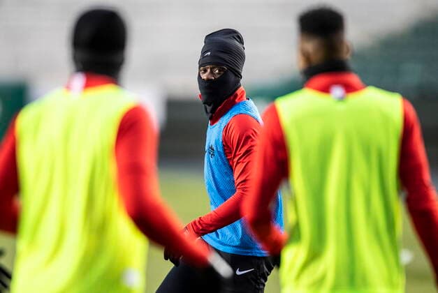 November 9, 2021, EDMONTON, AB, CANADA: Team Canada s Alphonso Davies takes part in a practice session in Edmonton on Tuesday November 9, 2021. Canada takes on Costa Rica in their World Cup qualifying match on Friday. Alphonso Davies  - ZUMAc35_ 20211109_zaf_c35_051 Copyright: xJasonxFransonx