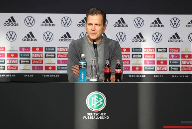 Deuschland vs. Liechtenstein, WM Quali, Vorberichte Wolfsburg, 09.11.2021, WM Qualifikationsspiel Deutschland vs. Liechtenstein, Deutsche Fußballnationalmannschaft. Team Manager Oliver Bierhoff während der Pressekonferenz. Wolfsburg