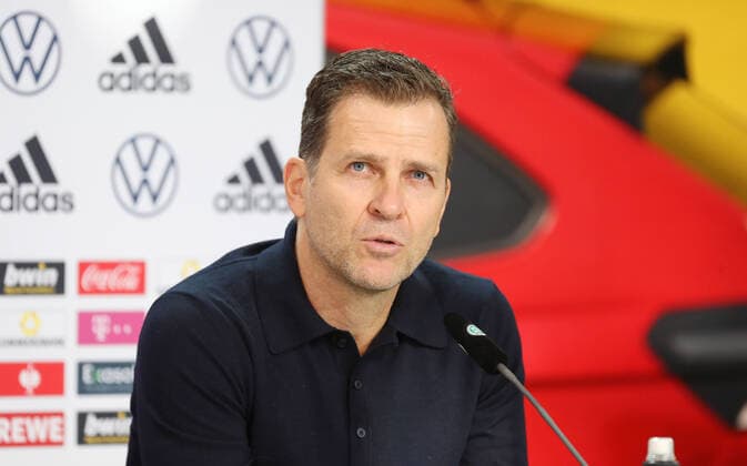 Deuschland vs. Lichtenstein, WM Quali, Vorberichte Wolfsburg, 10.11.2021, WM Qualifikationsspiel Deutschland vs. Lichtenstein, Deutsche Fußballnationalmannschaft, Pressekonferenz zur Preisverleihung der Robert-Enke-Stiftung, Team Manager Oliver Bierhoff Wolfsburg