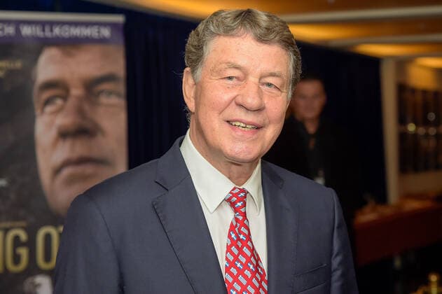 Deutschlandpremiere - King Otto - am 10.11.2021 in der Lichtburg in Essen. Otto Rehhagel bei der Deutschlandpremiere - King Otto - am 10.11.2021 in der Lichtburg in Essen.