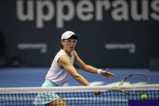 TENNIS - WTA, Tennis Damen Upper Austria Ladies Linz LINZ,AUSTRIA,11.NOV.21 - TENNIS - WTA Tour, Upper Austria Ladies Linz. Image shows Saisai Zheng (CHN).  GEPAxpictures xManfredxBinder