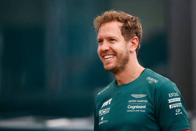 Formel 1, Fahrer der Saison 2022 VETTEL Sebastian (ger), Aston Martin F1 AMR21, portrait during the Formula 1 Heineken Grande Premio De Sao Paulo 2021, Sao Paulo Grand Prix, 19th round of the 2021 FIA Formula One World Championship, WM, Weltmeisterschaft from November 12 to 14, 2021 on the Interlagos Circuit, in Sao Paulo, Brazil - F1 - SAO PAULO GRAND PRIX 2021 DPPI Panoramic 00121039__V2_6011