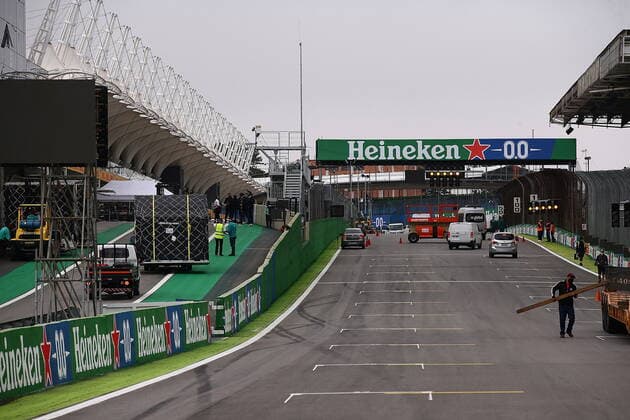 FORMULA 1 HEINEKEN GRANDE PREMIO DO BRASIL 2021 11.11.2021, Autodromo Jose Carlos Pace, Interlagos, FORMULA 1 HEINEKEN GRANDE PREMIO DO BRASIL 2021 , im Bild Die letzten Container kommen in Interlagos an.