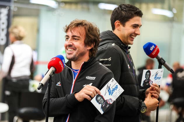 ALONSO Fernando (spa), Alpine F1 A521, OCON Esteban (fra), Alpine F1 A521, portrait during the Formula 1 Heineken Grande Premio De Sao Paulo 2021, Sao Paulo Grand Prix, 19th round of the 2021 FIA Formula One World Championship, WM, Weltmeisterschaft from November 12 to 14, 2021 on the Interlagos Circuit, in Sao Paulo, Brazil - F1 - SAO PAULO GRAND PRIX 2021 DPPI Panoramic 00121039_AV6_2928