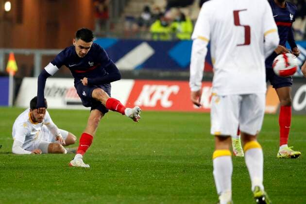 Enzo Le Fee France FOOTBALL : France vs Armenie - Espoirs - Eliminatoires Euro 2023 - Grenoble - 11 11 2021 StephanePillaud Panoramic 