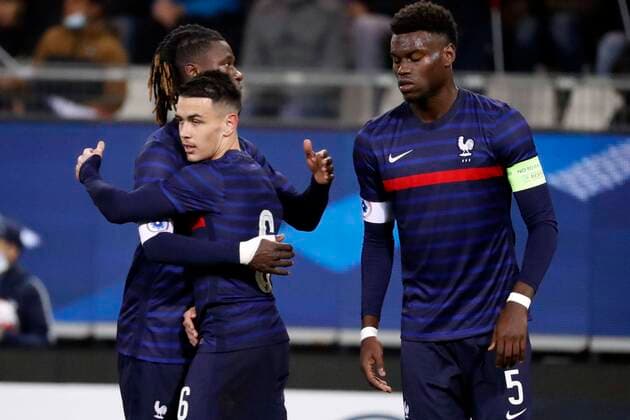 Enzo Le Fee France FOOTBALL : France vs Armenie - Espoirs - Eliminatoires Euro 2023 - Grenoble - 11 11 2021 StephanePillaud Panoramic 