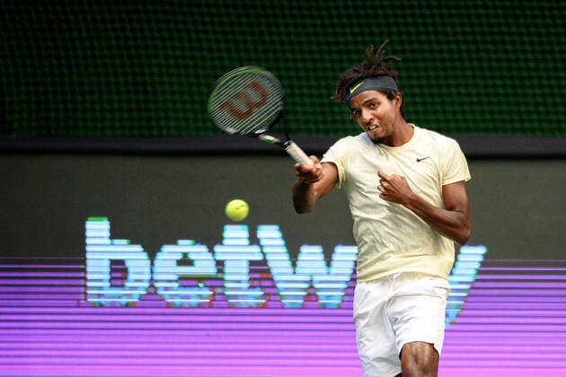 211112 Elias Ymer of Sweden competes in men s semi final s Doubles match during Stockholm Open of the Stockholm Open on November 12, 2021 in Stockholm. Photo: Simon Hastegard BILDBYRAN kod SH SH0191 tennis stockholm open 6 bbeng dubbel Copyright: SIMONxHASTEGARD BB211112SH015