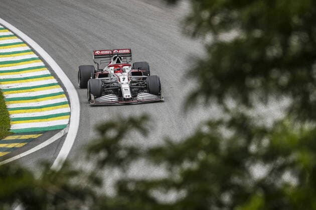 07 RAIKKONEN Kimi (fin), Alfa Romeo Racing ORLEN C41, action during the Formula 1 Heineken Grande Premio De Sao Paulo 2021, Sao Paulo Grand Prix, 19th round of the 2021 FIA Formula One World Championship, WM, Weltmeisterschaft from November 12 to 14, 2021 on the Interlagos Circuit, in Sao Paulo, Brazil - F1 - SAO PAULO GRAND PRIX 2021 DPPI Panoramic  _V2_6160