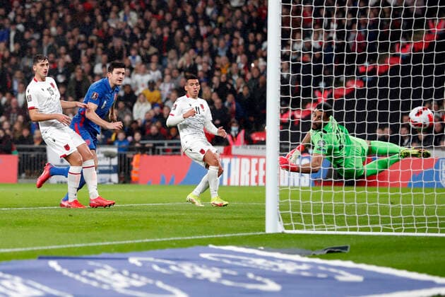 England v Albania 2022 FIFA World Cup, WM, Weltmeisterschaft, Fussball Qualifiers Harry Maguire scores his sides 1st goal during the 2022 FIFA World Cup Qualifiers Group I match at Wembley Stadium, London Content Not Available For UK Newspapers Copyright: xPaulxChestertonx FIL-16101-0006