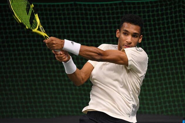 STOCKHOLM 20211112 Canada s Felix Auger-Aliassime of Canada in his semi final against Denis Shapovalov of Canada during ATP, Tennis Herren Stockholm Open 2021 in at the Royal Tennis Hall Friday Nov. 12, 2021. STOCKHOLM SWEDEN TENNIS x10080x