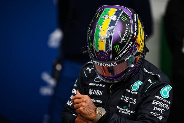 HAMILTON Lewis (gbr), Mercedes AMG F1 GP W12 E Performance, portrait helmet, casque, during the Formula 1 Heineken Grande Premio De Sao Paulo 2021, Sao Paulo Grand Prix, 19th round of the 2021 FIA Formula One World Championship, WM, Weltmeisterschaft from November 12 to 14, 2021 on the Interlagos Circuit, in Sao Paulo, Brazil - F1 - SAO PAULO GRAND PRIX 2021 DPPI Panoramic 20211112_GOODEN_FGO02816
