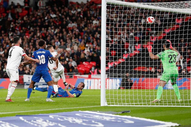 England v Albania 2022 FIFA World Cup, WM, Weltmeisterschaft, Fussball Qualifiers Harry Kane of England scores his sides 5th goal and completes his Hat Trick during the 2022 FIFA World Cup Qualifiers Group I match at Wembley Stadium, London Content Not Available For UK Newspapers Copyright: xPaulxChestertonx FIL-16101-0087