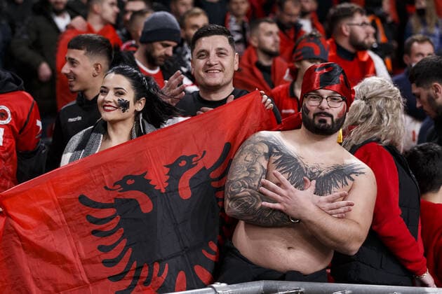 Albania fans before the FIFA World Cup, WM, Weltmeisterschaft, Fussball 2022 Qualifying Group I match between England and Albania at Wembley Stadium Where: London, Greater London, United Kingdom When: 12 Nov 2021 Credit: Daniel phcimages Cover Images **NOT AVAILABLE FOR PUBLICATION IN UK NEWSPAPERS** Copyright: xDaniel phcimages CoverxImagesx 50885141 EDITORIAL USE ONLY. RESTRICTED TO NEWSPAPERS BASED IN THE UK