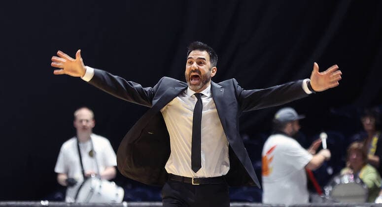 Headcoach Jesus Ramirez (Basketball Loewen Braunschweig)