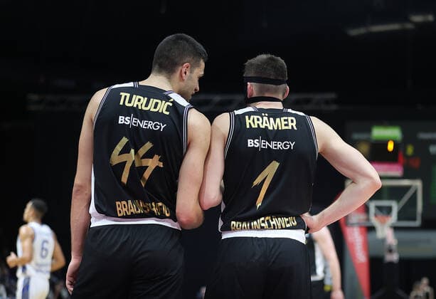 Benedikt Turudic (Basketball Loewen Braunschweig), David Kraemer (Basketball Loewen Braunschweig), v.l.