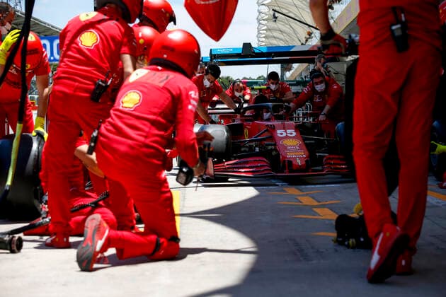 Scuderia Ferrari Mission Winnow team during pit stop practice, F1 Grand Prix of Brazil at Autodromo Jose Carlos Pace on November 13, 2021 in Sao Paulo, Brazil. (Photo by HOCH ZWEI) Sao Paulo Brazil