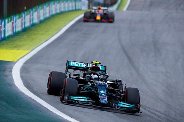 77 BOTTAS Valtteri (fin), Mercedes AMG F1 GP W12 E Performance, action during the Sprint race of the Formula 1 Heineken Grande Premio De Sao Paulo 2021, Sao Paulo Grand Prix, 19th round of the 2021 FIA Formula One World Championship, WM, Weltmeisterschaft from November 12 to 14, 2021 on the Interlagos Circuit, in Sao Paulo, Brazil - F1 - SAO PAULO GRAND PRIX 2021 DPPI Panoramic  00121039__V2_9309.JPG_