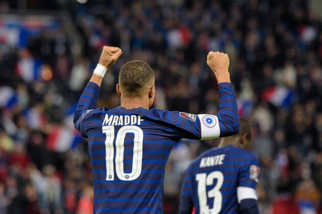 Joie des joueurs de l equipe de France apres le but de - Kylian Mbappe ( 10 - France ) - FOOTBALL : France vs Kazakhstan - Qualification coupe du monde - Paris - 13 11 2021 FedericoPestellini Panoramic 