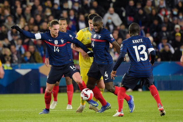 Adrien Rabiot ( 14 - France ) - Dayot Upamecano ( 4 - France ) - N golo Kante ( 13 - France ) - FOOTBALL : France vs Kazakhstan - Qualification coupe du monde - Paris - 13 11 2021 FedericoPestellini Panoramic 