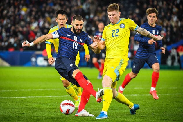 November 13, 2021, Creteil, France, France: Karim BENZEMA of France and Aleksandr MAROCHKIN of Kazakhstan during the FIFA World Cup, WM, Weltmeisterschaft, Fussball Qualification 2022 Group D match between France and Kazakhstan at Parc des Princes stadium on November 13, 2021 in Paris, France. Creteil France - ZUMAm308 20211113_zsp_m308_004 Copyright: xMatthieuxMirvillex