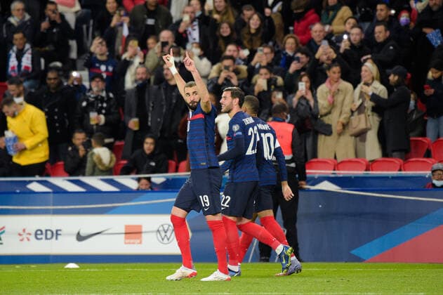Joie des joueurs de l equipe de France apres le but de - Karim Benzema ( 19 - France ) - FOOTBALL : France vs Kazakhstan - Qualification coupe du monde - Paris - 13 11 2021 FedericoPestellini Panoramic 