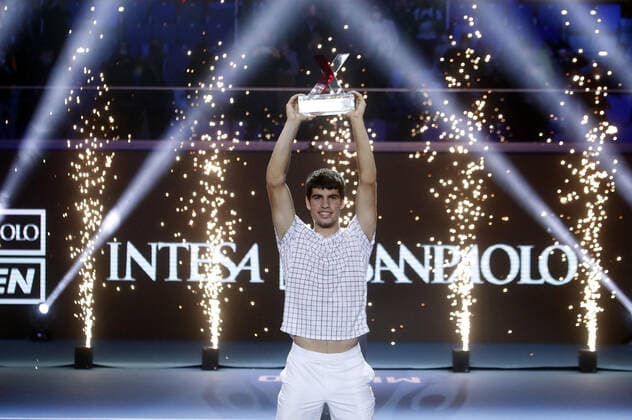 November 13, 2021, MILAN, ITALY: Carlos Alcaraz of Spain holds the trophy after winning the final match of the Next Gen ATP, Tennis Herren Finals against Sebastian Korda of Usa in Milan, Italy, 13 November 2021. The Next Gen Atp Finals runs from 09 November through 13 November.ANSA MATTEO BAZZI Next Gen ATP finals  - ZUMAa110 20211113_zaf_a110_053 Copyright: xMatteoxBazzix