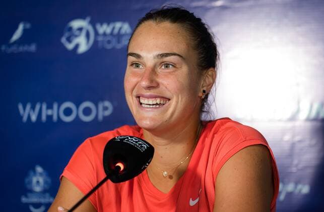 Mandatory Credit: Photo by Rob Prange Shutterstock (12596809ev) Aryna Sabalenka of Belarus talks to the media after the second round robin match at the 2021 Akron WTA, Tennis Damen Finals Guadalajara WTA tennis tournament Akron WTA Finals, Day 4, Tennis, Panamerican Tennis Center Guadalajara, Mexico - 13 Nov 2021 Akron WTA Finals, Day 4, Tennis, Panamerican Tennis Center Guadalajara, Mexico - 13 Nov 2021  Copyright: xRobxPrange Shutterstockx 12596809ev