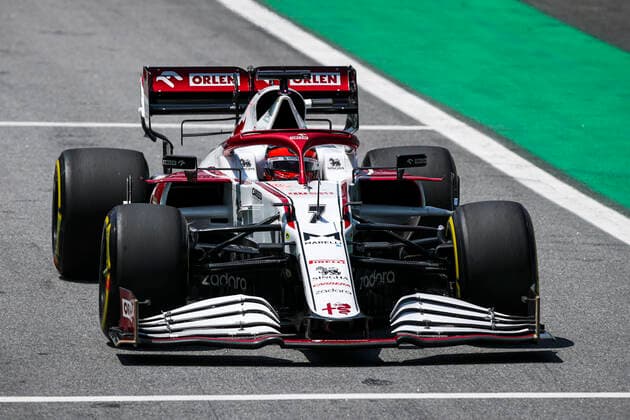 07 RAIKKONEN Kimi (fin), Alfa Romeo Racing ORLEN C41, action starting from the pitlane during the Formula 1 Heineken Grande Premio De Sao Paulo 2021, Sao Paulo Grand Prix, 19th round of the 2021 FIA Formula One World Championship, WM, Weltmeisterschaft from November 12 to 14, 2021 on the Interlagos Circuit, in Sao Paulo, Brazil - F1 - SAO PAULO GRAND PRIX 2021 - RACE DPPI Panoramic  00121040_FG0D3932.JPG_